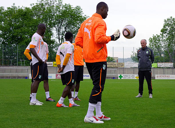 却因在现有 却因在现有